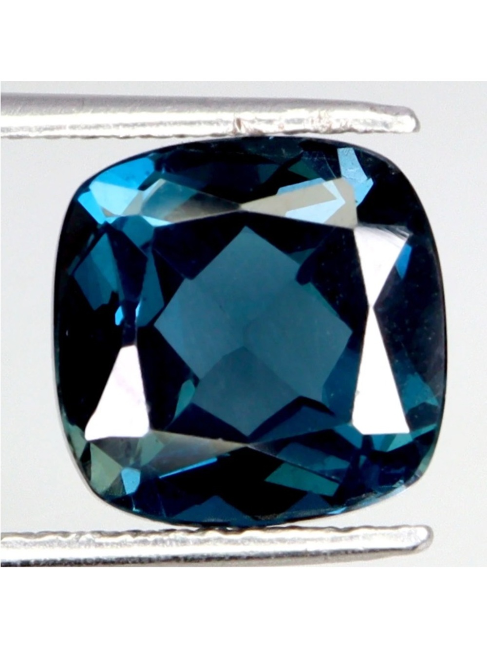 8.14CT Stunning Genuine London Blue Topaz Gemstone Cushion 11mm IF clarity